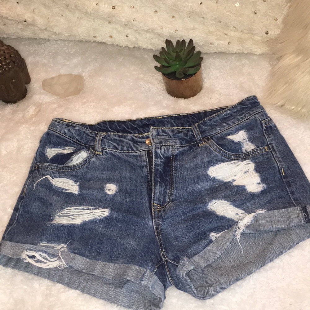 Cute Distressed Jean Shorts‼️